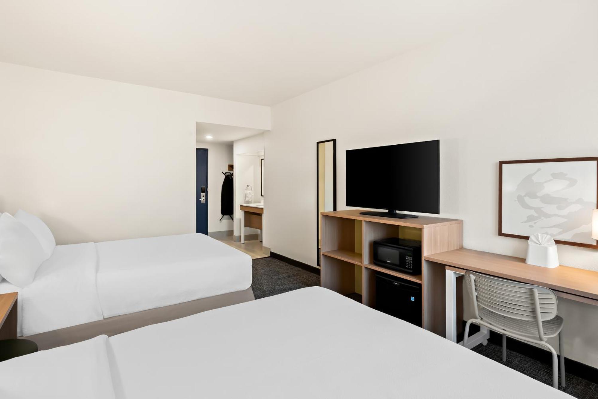 Spark By Hilton Williams Newly Opened 2025 Экстерьер фото